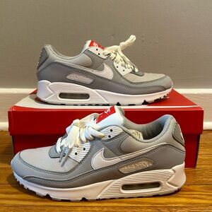 NIKE AIR MAX 90 (w) SIZE 9
